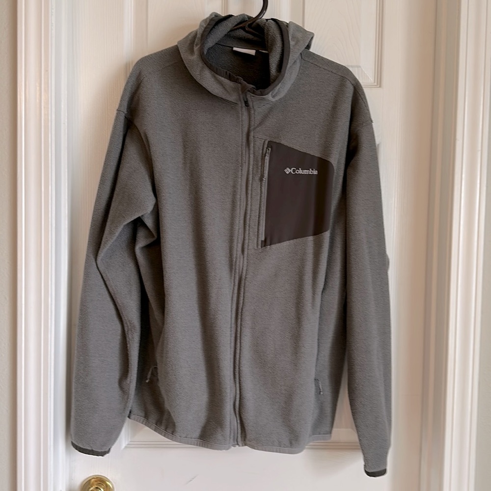 Columbia men’s XL hooded zip up light layer jacket